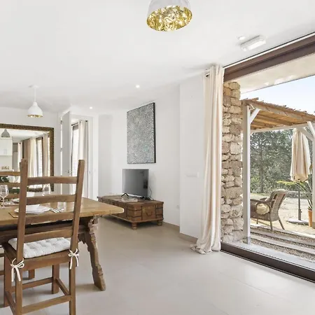 Ravishing Ibiza Cel Blau 9 Bedrooms Private Pool & Beautiful ヴィラ サンタ・エウラリア・デス・リウ