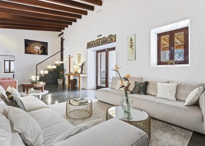 Ravishing Ibiza Cel Blau 9 Bedrooms Private Pool & Beautiful Villa