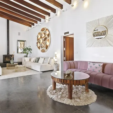 וילה Ravishing Ibiza Cel Blau 9 Bedrooms Private Pool Beautiful Country Views Santa Eulalia