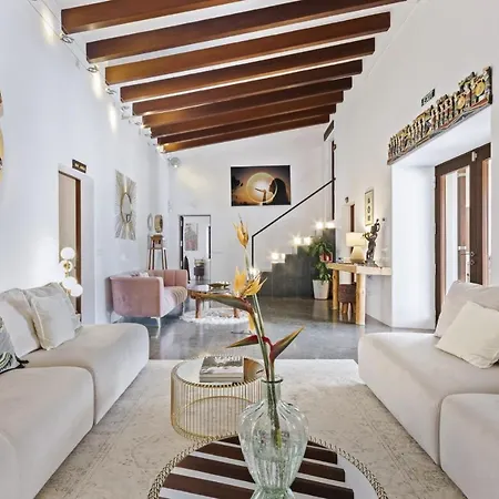 Villa Ravishing Ibiza Cel Blau 9 Bedrooms Private Pool & Beautiful