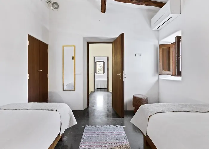 Ravishing Ibiza Cel Blau 9 Bedrooms Private Pool & Beautiful *