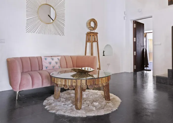 Villa Ravishing Ibiza Cel Blau 9 Bedrooms Private Pool & Beautiful *