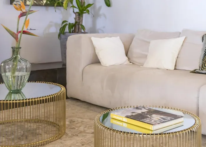 Ravishing Ibiza Cel Blau 9 Bedrooms Private Pool & Beautiful *