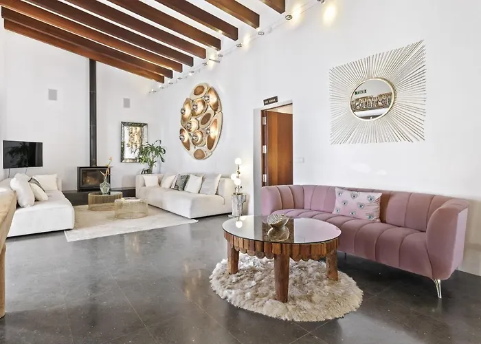 빌라 Ravishing Ibiza Cel Blau 9 Bedrooms Private Pool & Beautiful