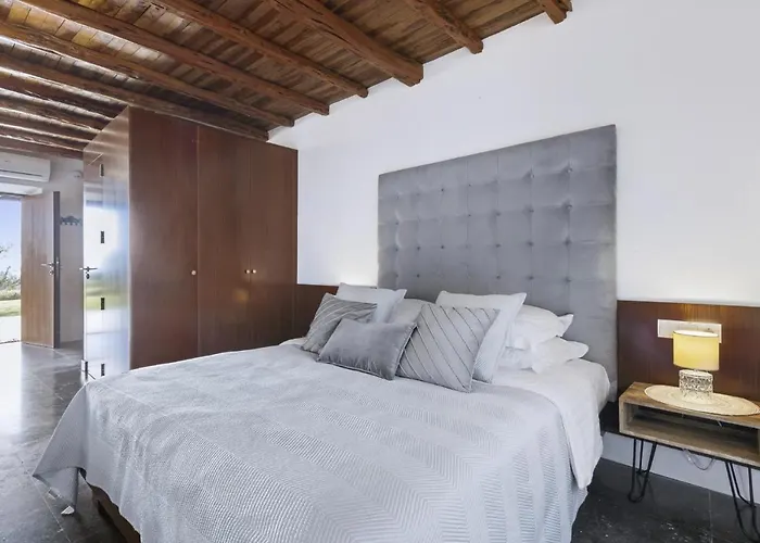 빌라 Ravishing Ibiza Cel Blau 9 Bedrooms Private Pool & Beautiful